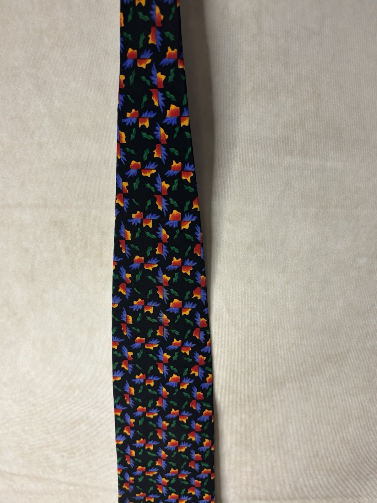 J. Garcia Men’s Tie Black/Multicolor Floral Pattern Logo Accent