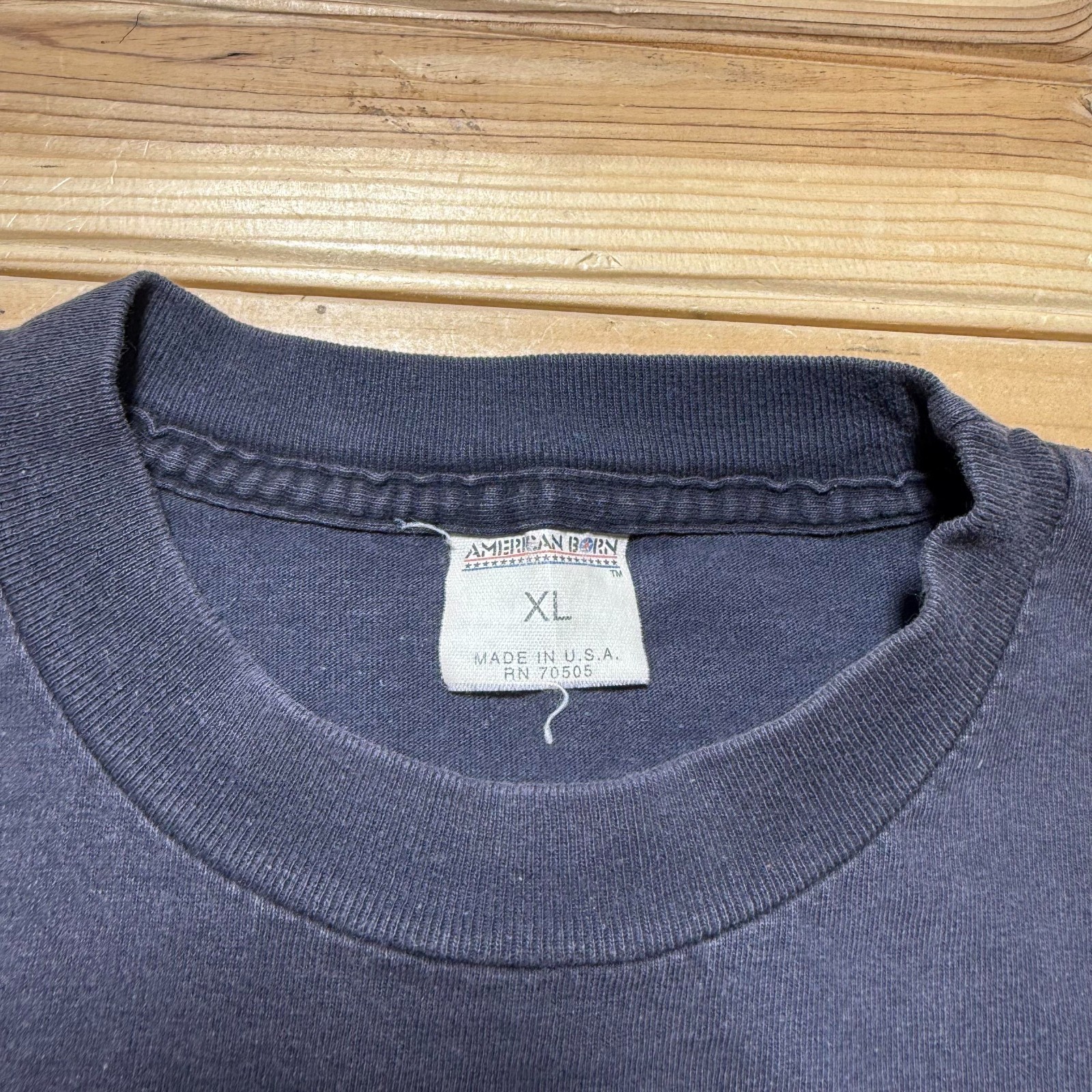 Vintage 1994 Select Weekends Armadillo Food & Spirits Pocket T-Shirt USA Made XL