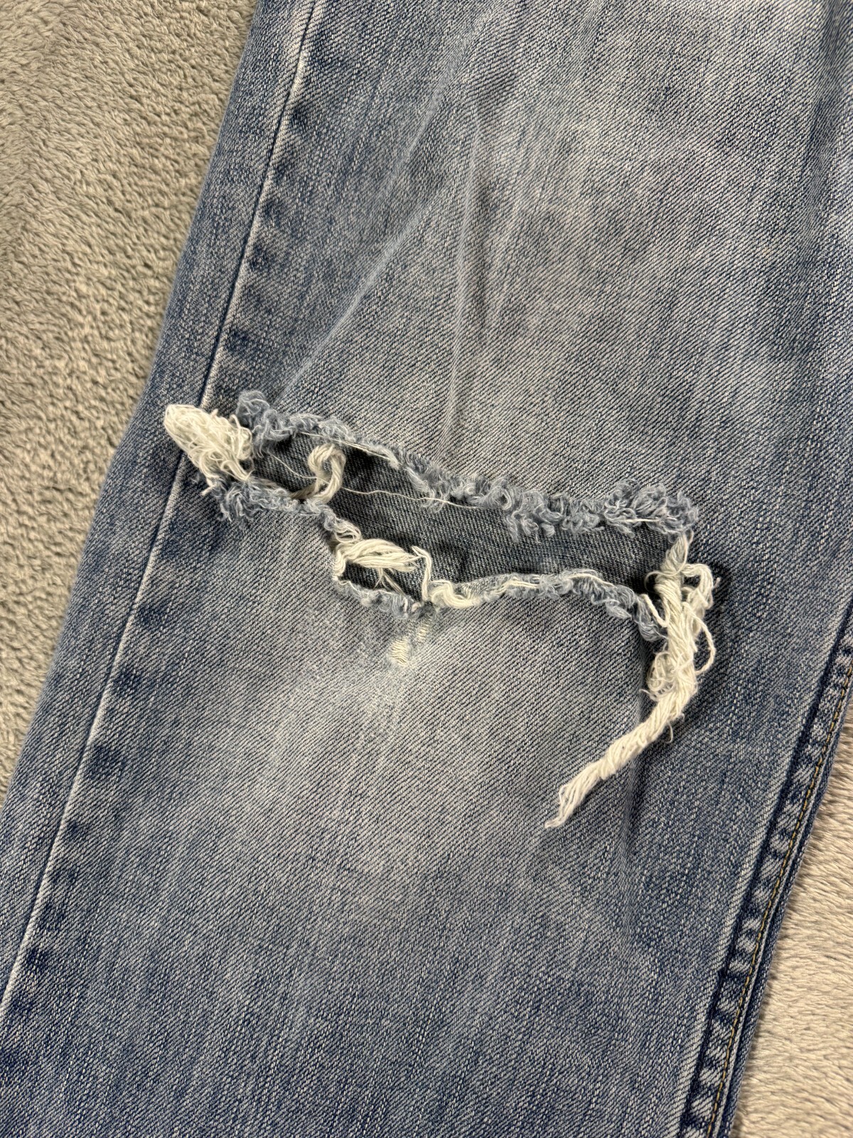 American Eagle Jeans Mens 32×29* Blue Bootcut Distressed Y2K Medium Wash Denim
