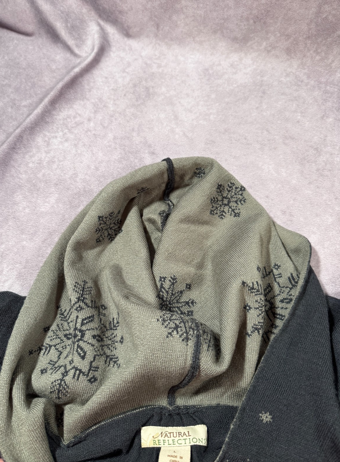 New Natural Reflections Wool Blend Sweater Hooded Snowflakes Buttoned LARGE