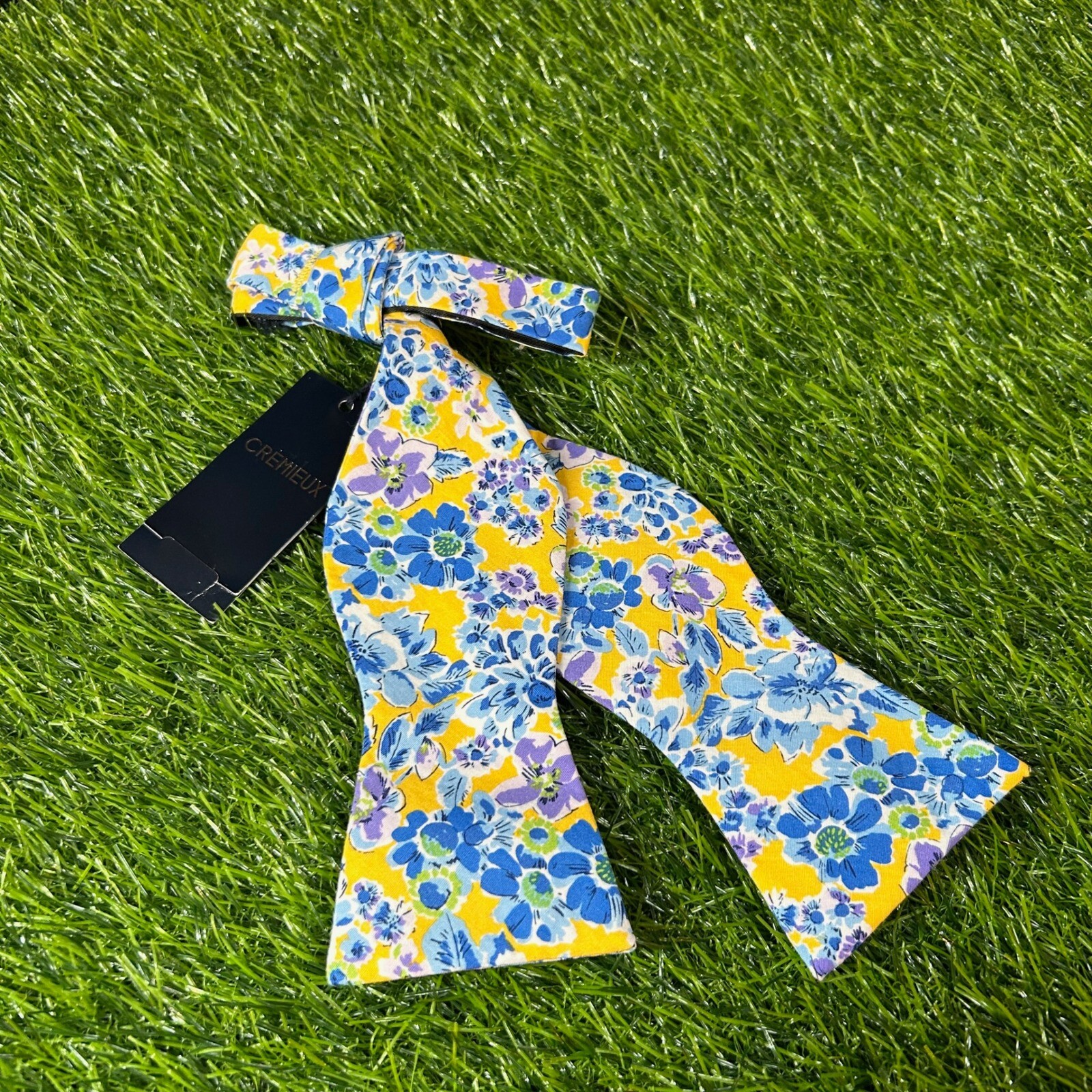 Cremieux Floral Bow Tie Yellow Blue Flower Print Self Tie Adjustable Mens NWT