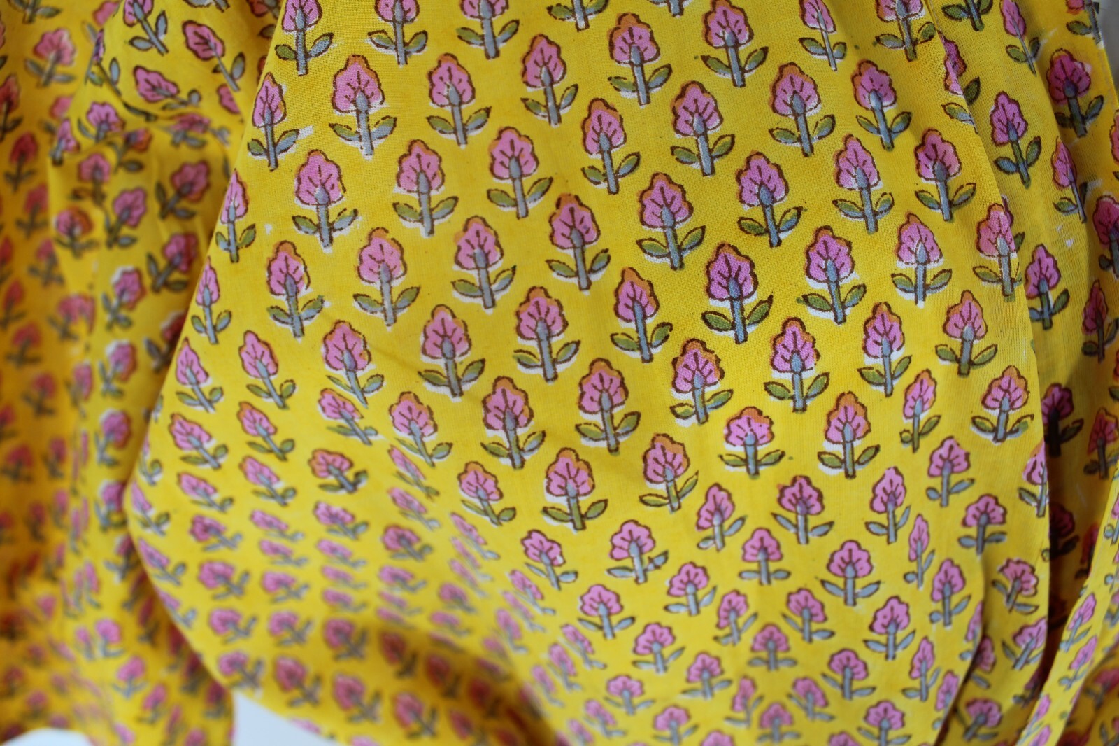 Block Printed 100% Cotton Pool Robe Yellow with Floral Print Chest 44″ Length 48