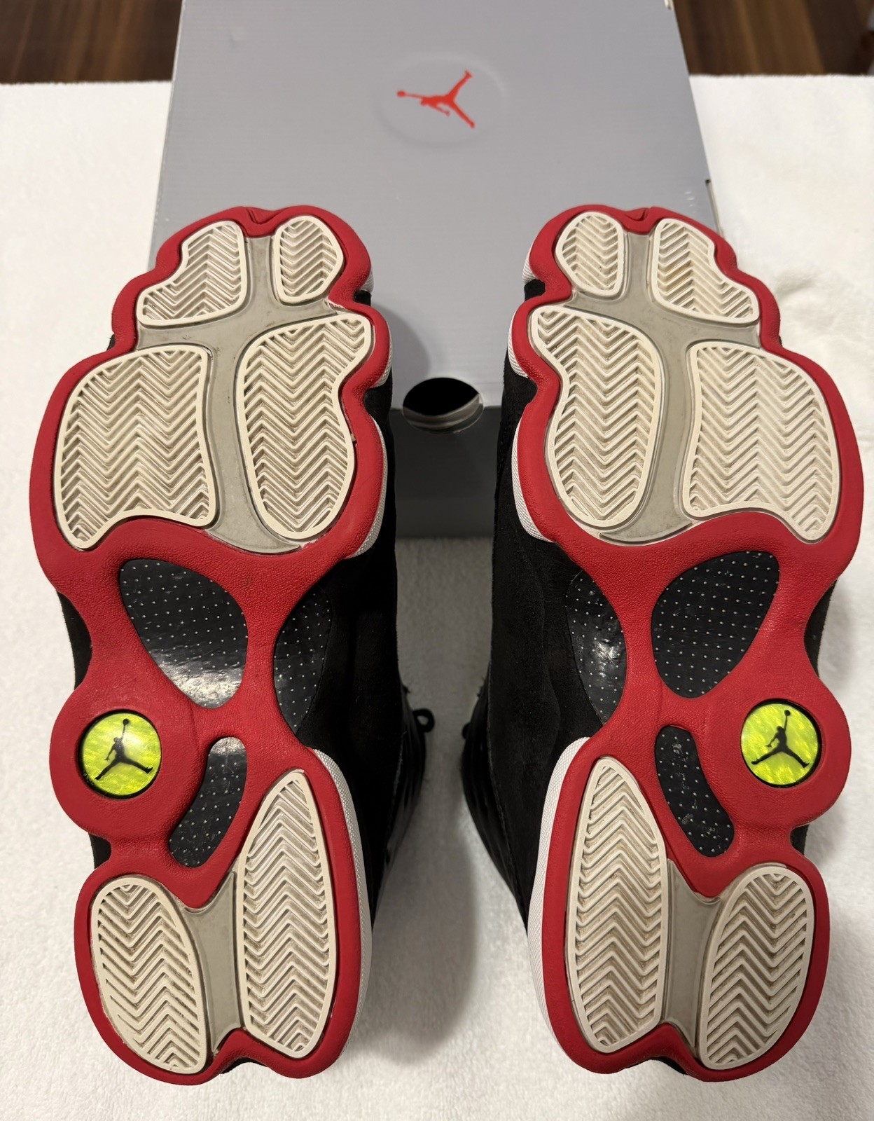 Nike Air Jordan 13 XIII Playoffs Retro 2023 Men’s Size 10.5