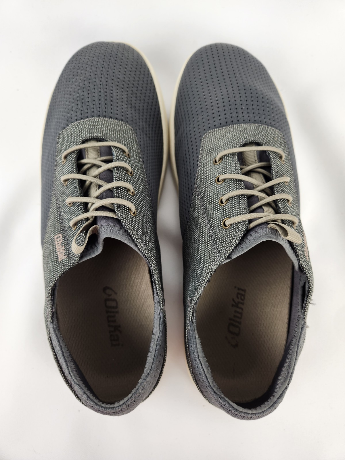 OluKai Men’s Nohea Moku Sneaker Size 9.5 Grey Shoes Slip On Loafer Boat Beach
