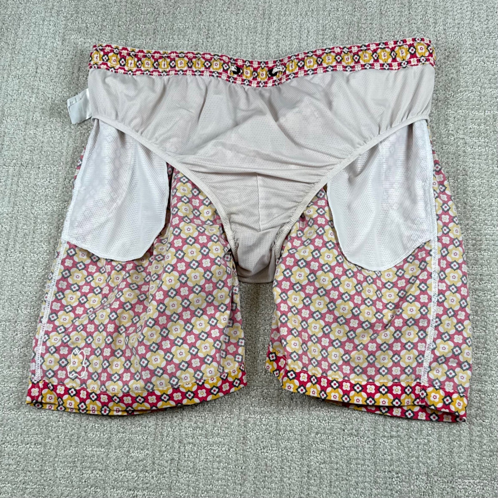Psycho Bunny Mens 2XL Pink Floral Geometric 7″ Mesh Lined Swim Trunks Shorts