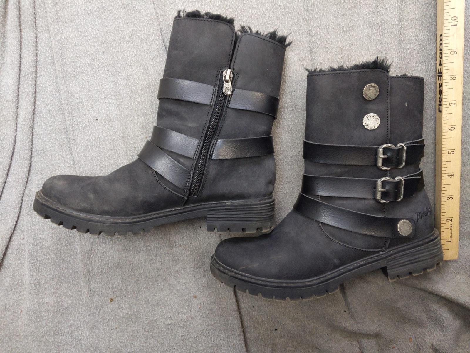 Blowfish Malibu Radiki Boots Womens Size 7.5 38 Black Mid Calf Buckle Moto Lug
