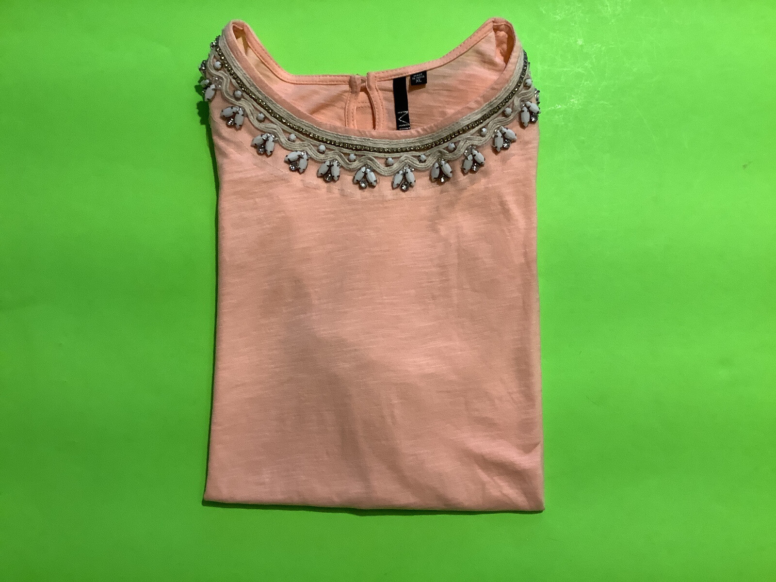 MIK Women’s Short Sleeve T-Shirt Size X-Large Peach w/Embellishment Beads NEW