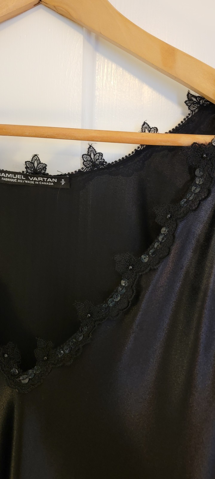 Formal Classic Designer Satin Gown – Size Small