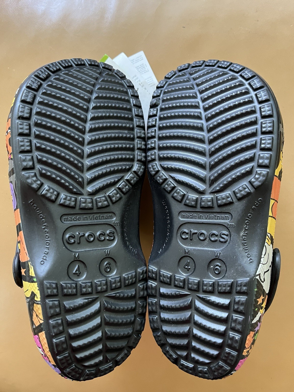 CROCS Classic Disney Theme Parks Halloween Clogs Adult Size Men 4 Women 6 NWT