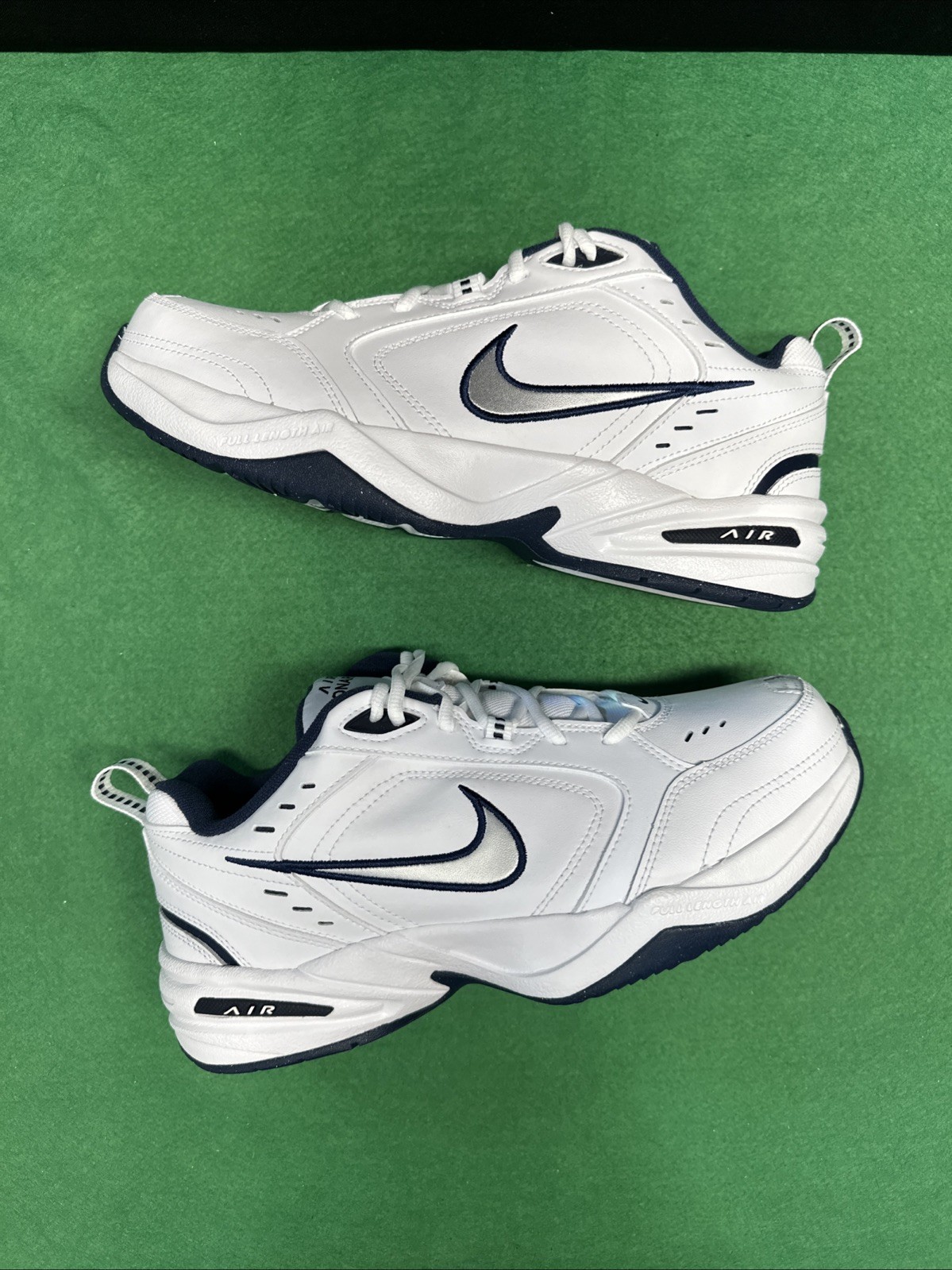 NEW Nike Air Monarch IV (4E) WIDE White-Metallic Silver Men’s Size 10 Wide Shoe