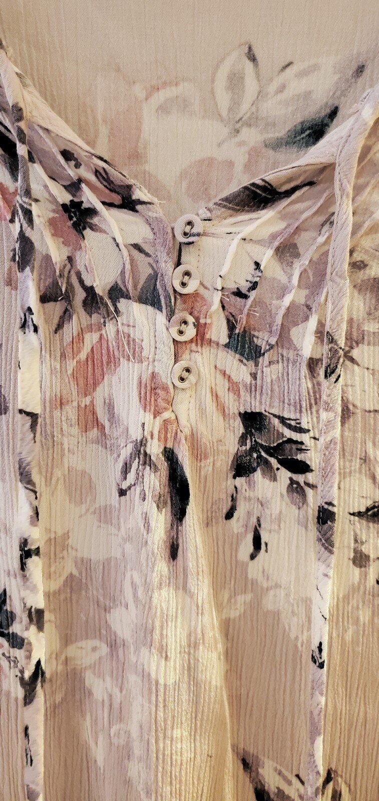 American Rag Floral Blouse NWOT – Junior XXL.