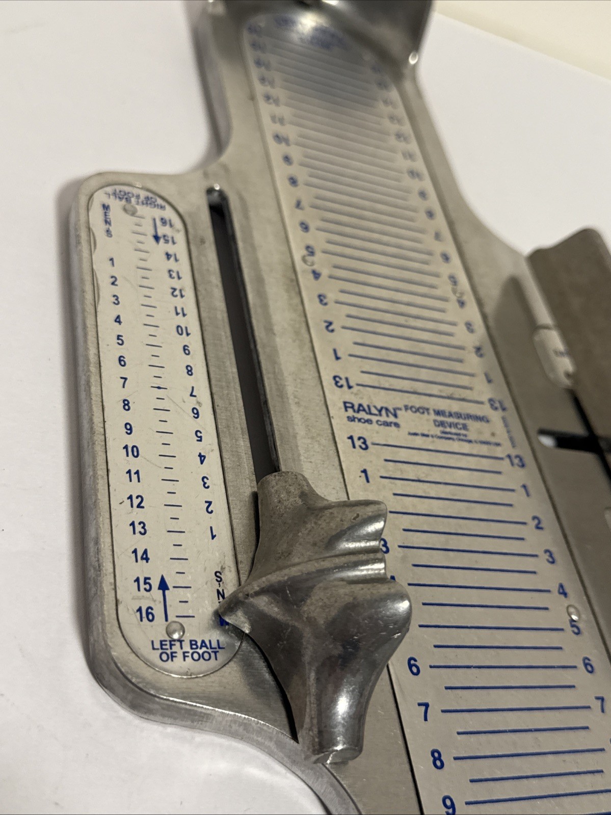 Vintage Ralyn Foot Measuring Device /Read