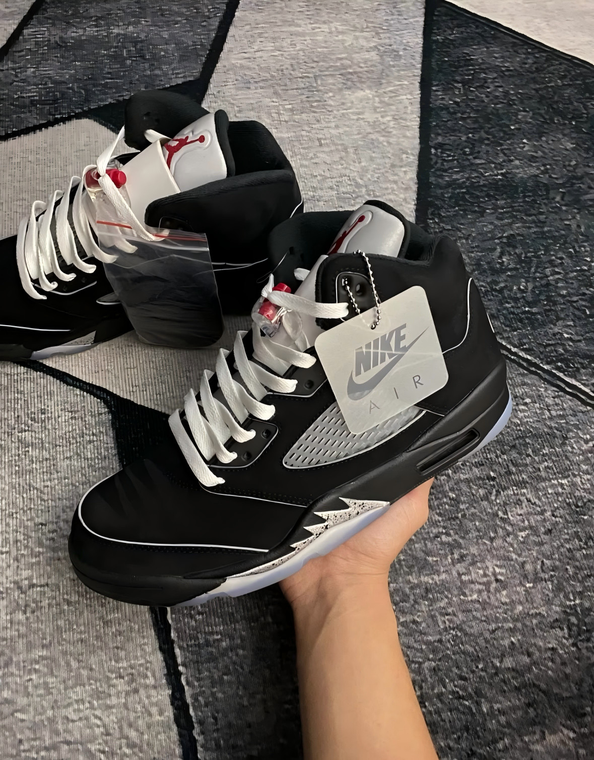 Air Jordan 5 “BLACK METALLIC REIMAGINED” High Top Men’s Baketball Shoes