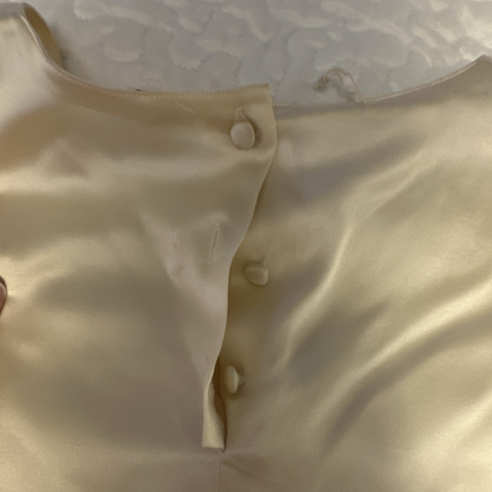Eileen Tracy Women’s 10 Ivory Solid Silk Satin Round Neck Button Blouse LS