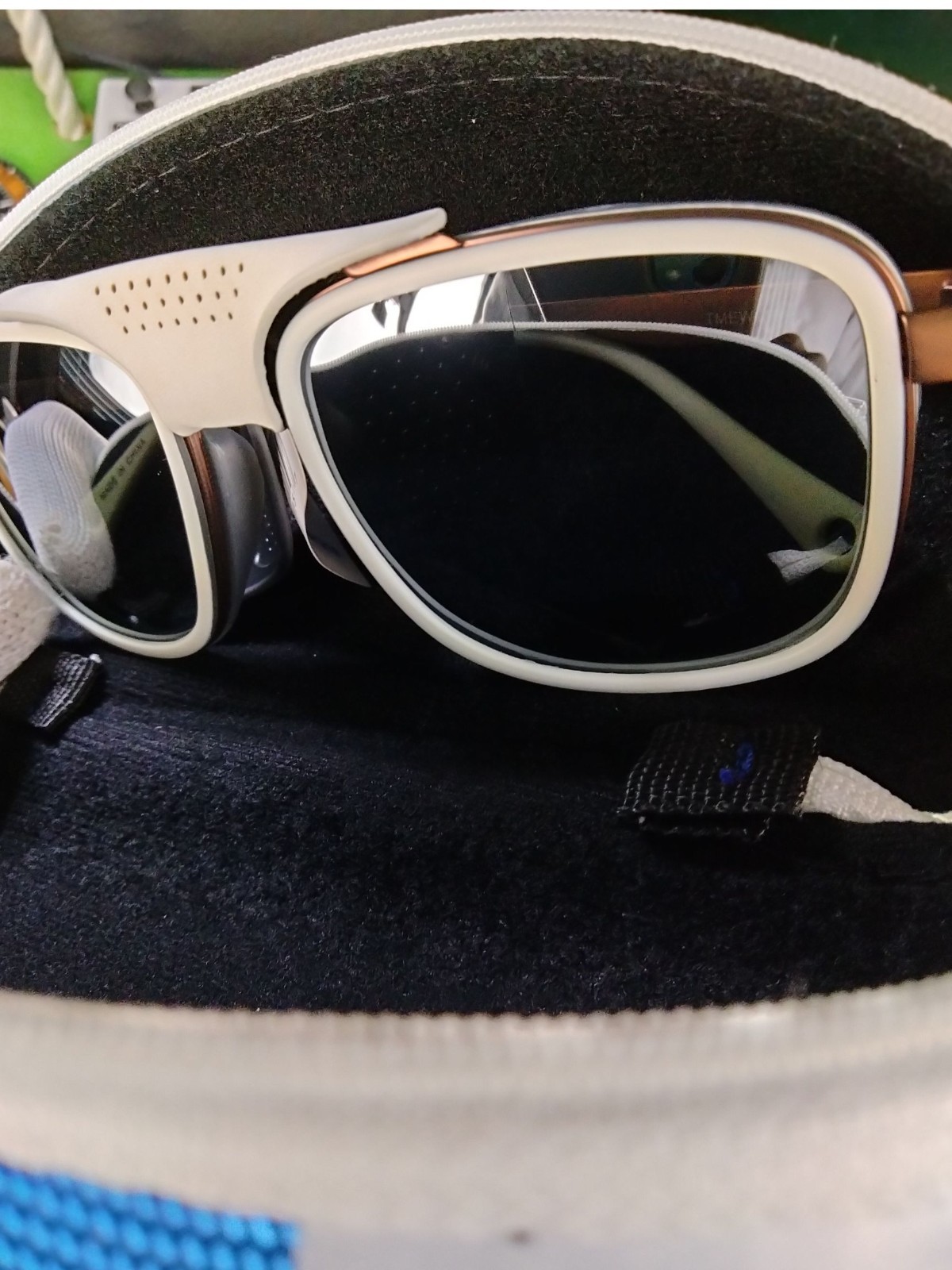 TechnoMarine Unisex Polarized Sunglasses Silver Mirror Beige WHT Trim TR90 Frame
