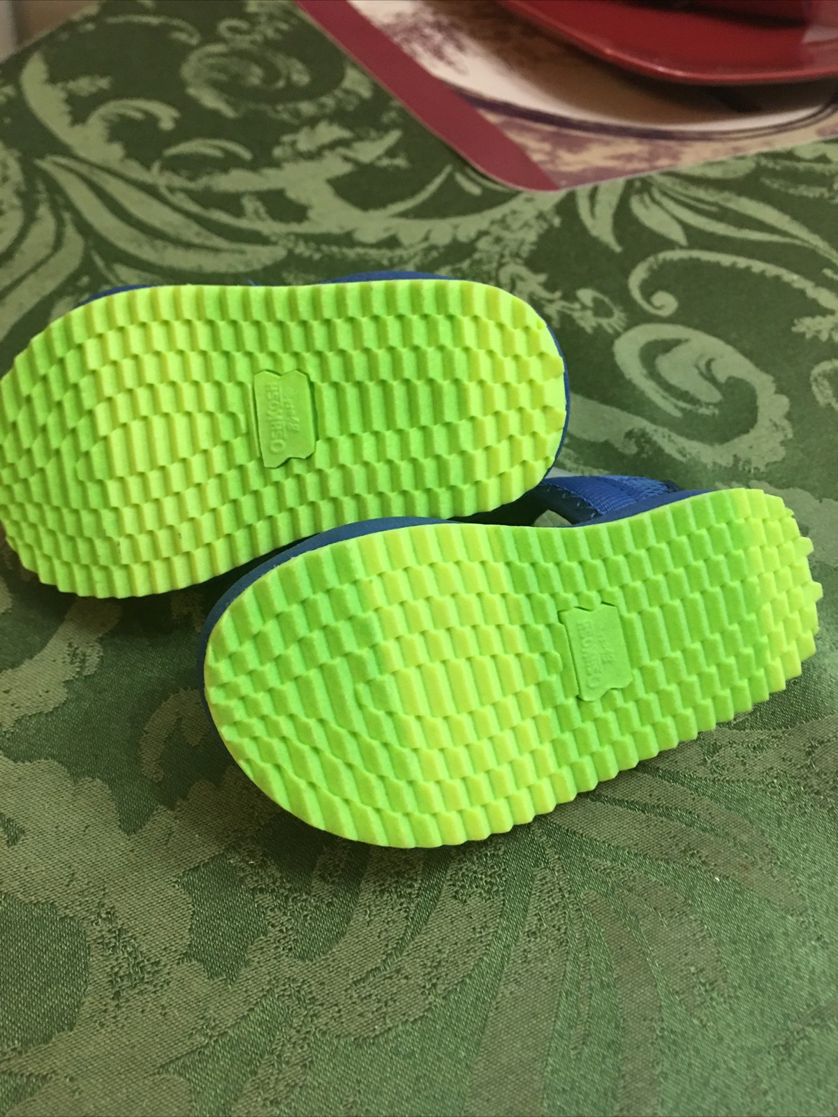 OshKosh B’Gosh Toddler Boy’s Machine Washable Hook& Loop Sandal SIZE 10 NWT