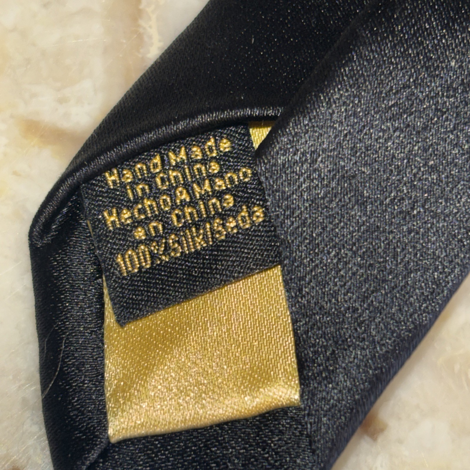 Donald J. Trump Signature Collection 100% Silk Mens Necktie Solid Black
