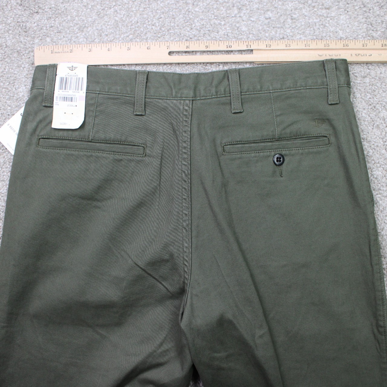 Dockers Pants NWT Mens 32×29 Green The Broken In Straight Fit Stretch Flat Front