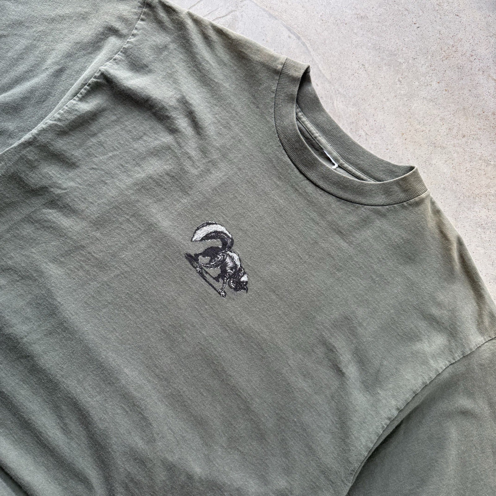 Vintage 90’s Skunk Board Company Skate Brand Skater T-shirt Size XL Obscure Rare