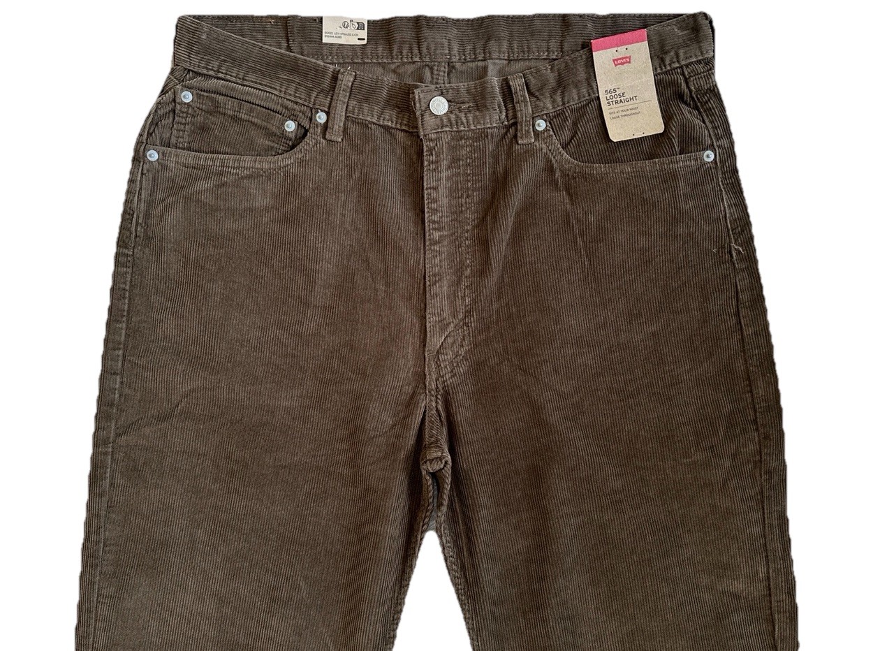 Levi’s Men’s 565 Loose Straight Corduroy Pants