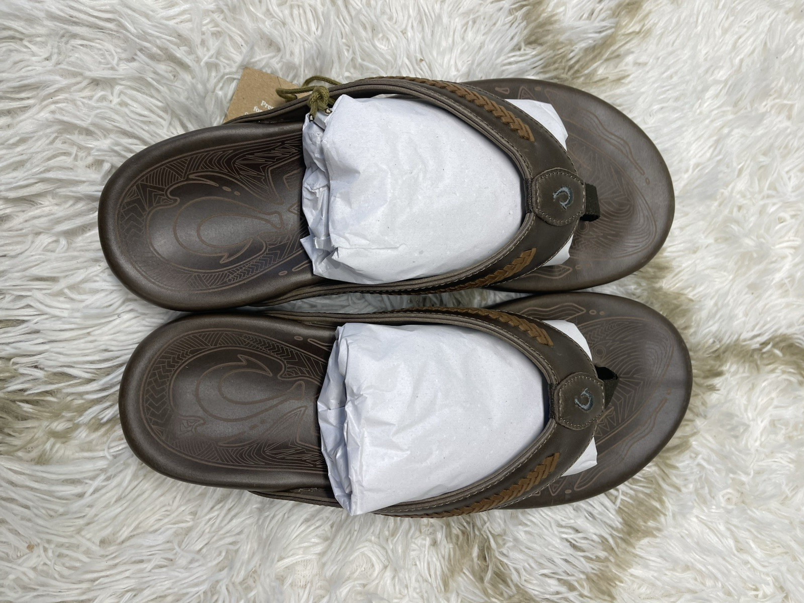 🧡*NIB*OluKai Men’s Size 11 Mea Ola Mano Leather Beach Sandals -Mustang/Tan