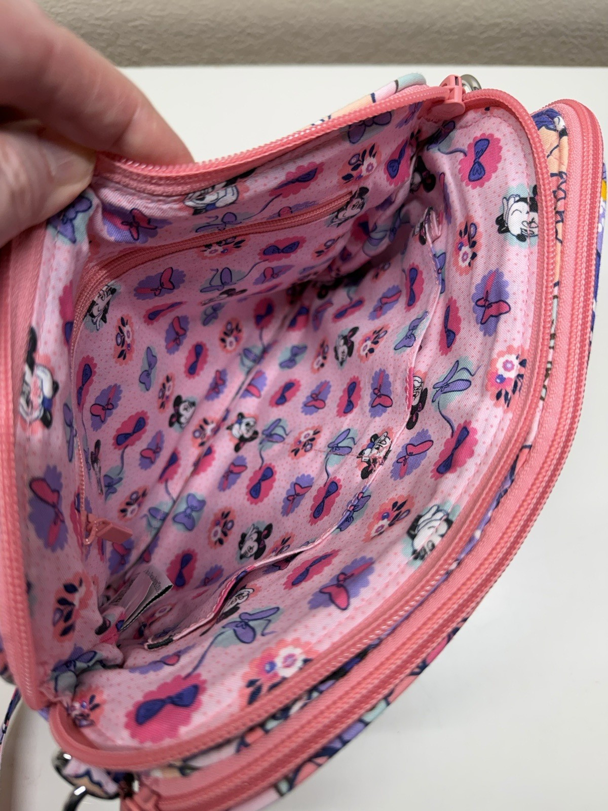 NWOT Vera Bradley Disney Minnie’s Garden Party Triple Compartment Crossbody Bag