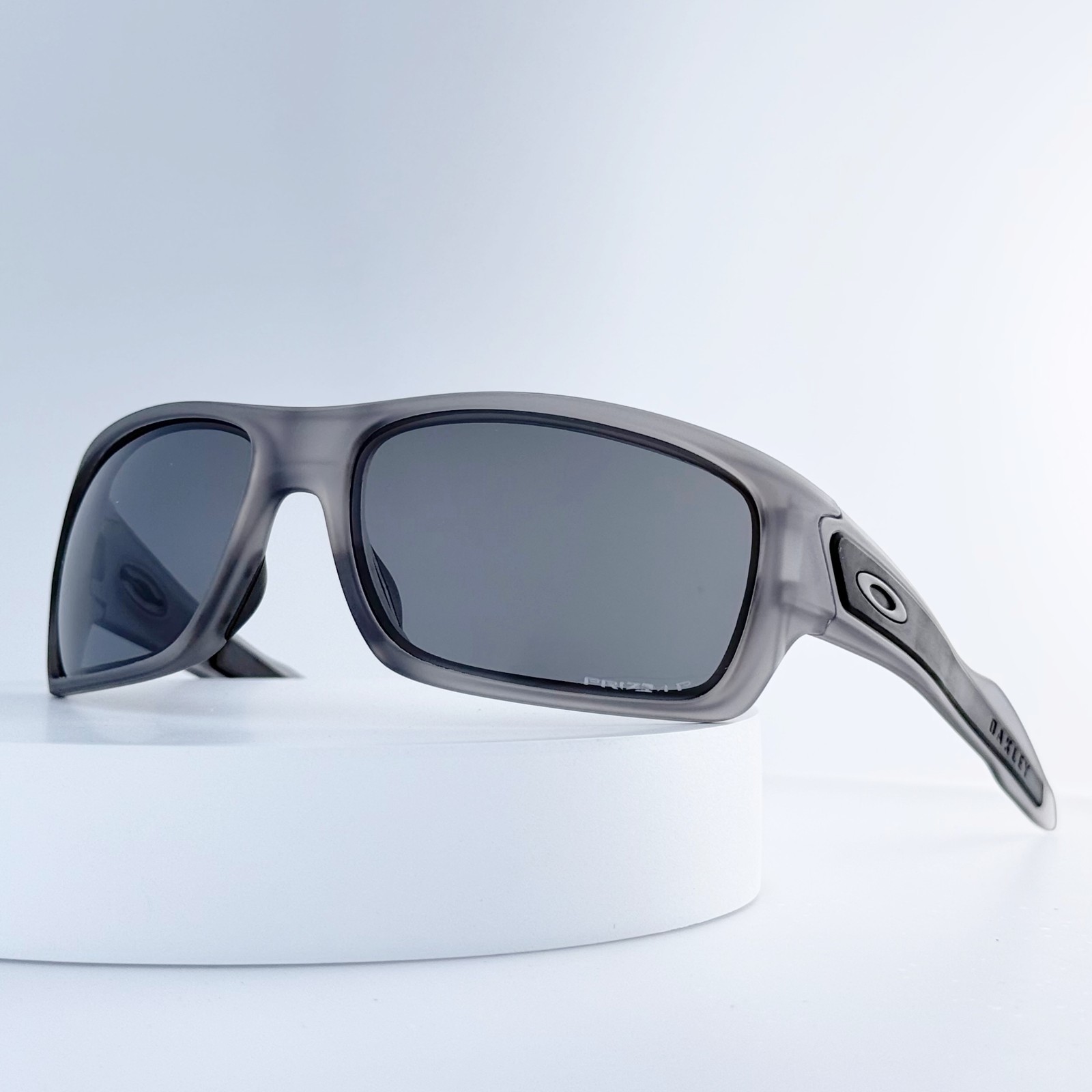 Oakley Turbine OO9263 Transparent Gray Frame Gray Polarized Sunglasses