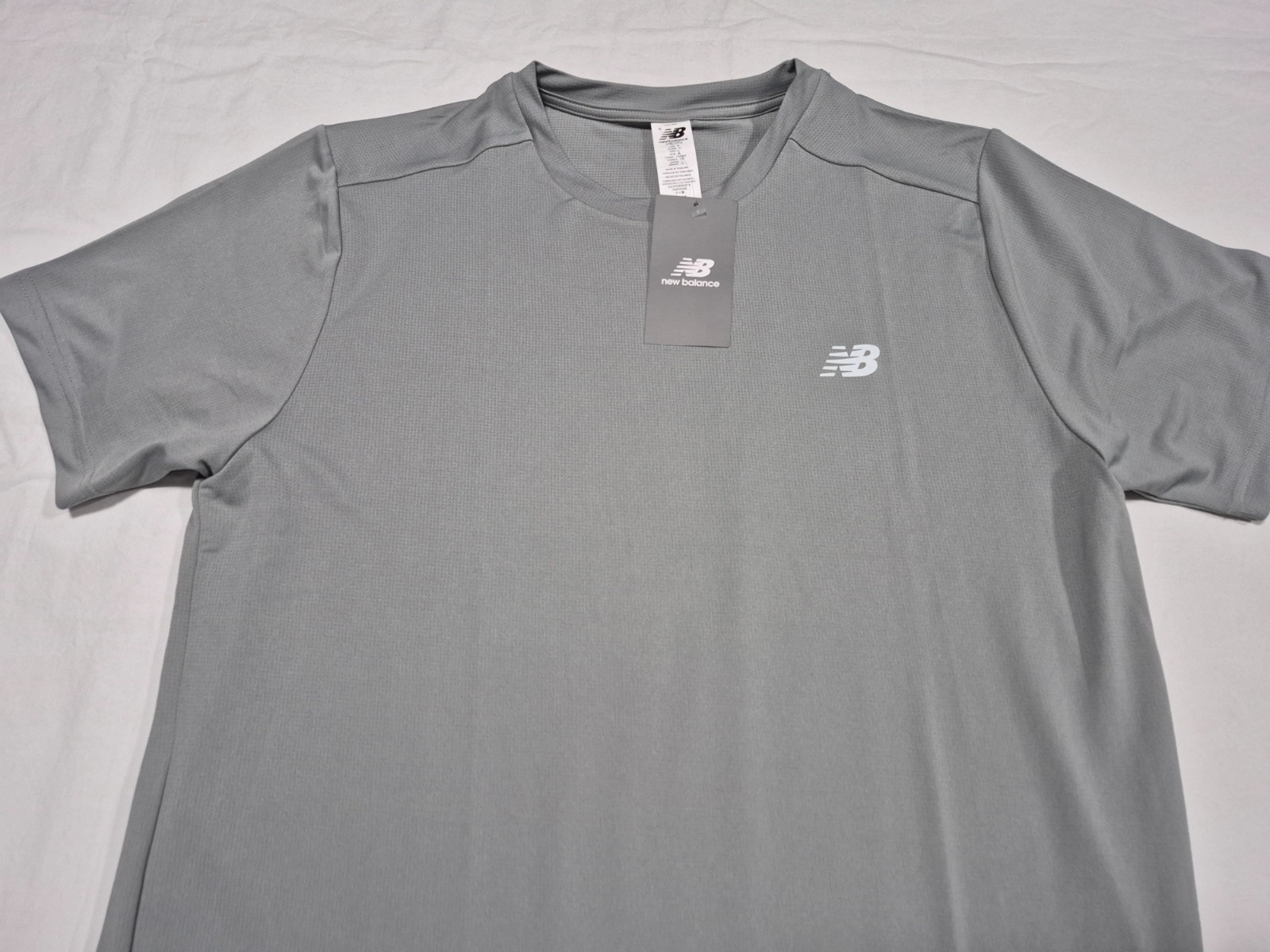 New Balance Men’s Fast Drying Moisture Wicking Running Gray shirt Polyester