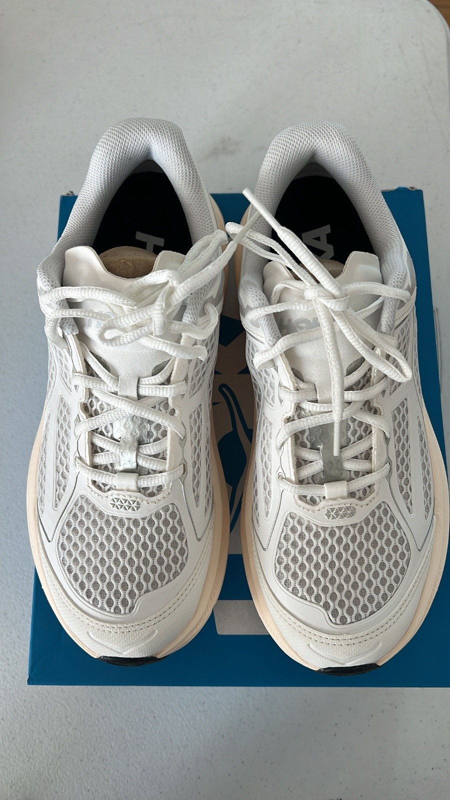 Size 7 – Hoka One One HOKA Clifton One9 Frost Cosmic Grey Extra Laces Included