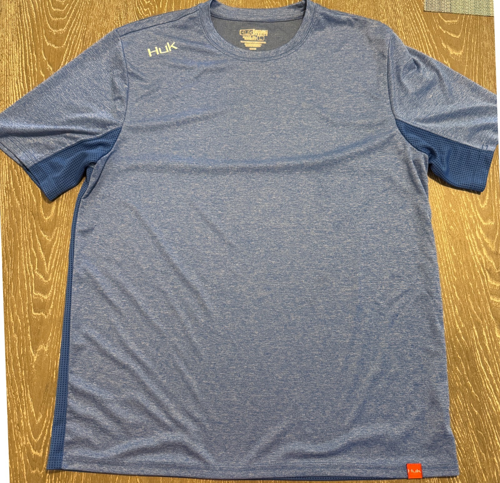 HUK Performance t-shirt blue polyester 2-tone back Mens L