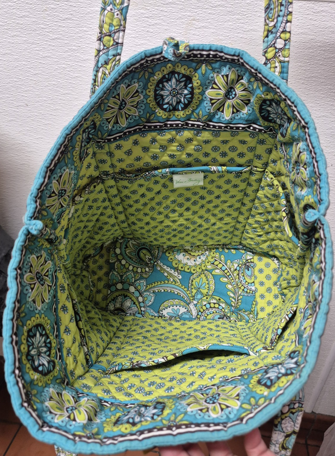 2010 Vera Bradley Quilted Travel Tote Shoulder Bag