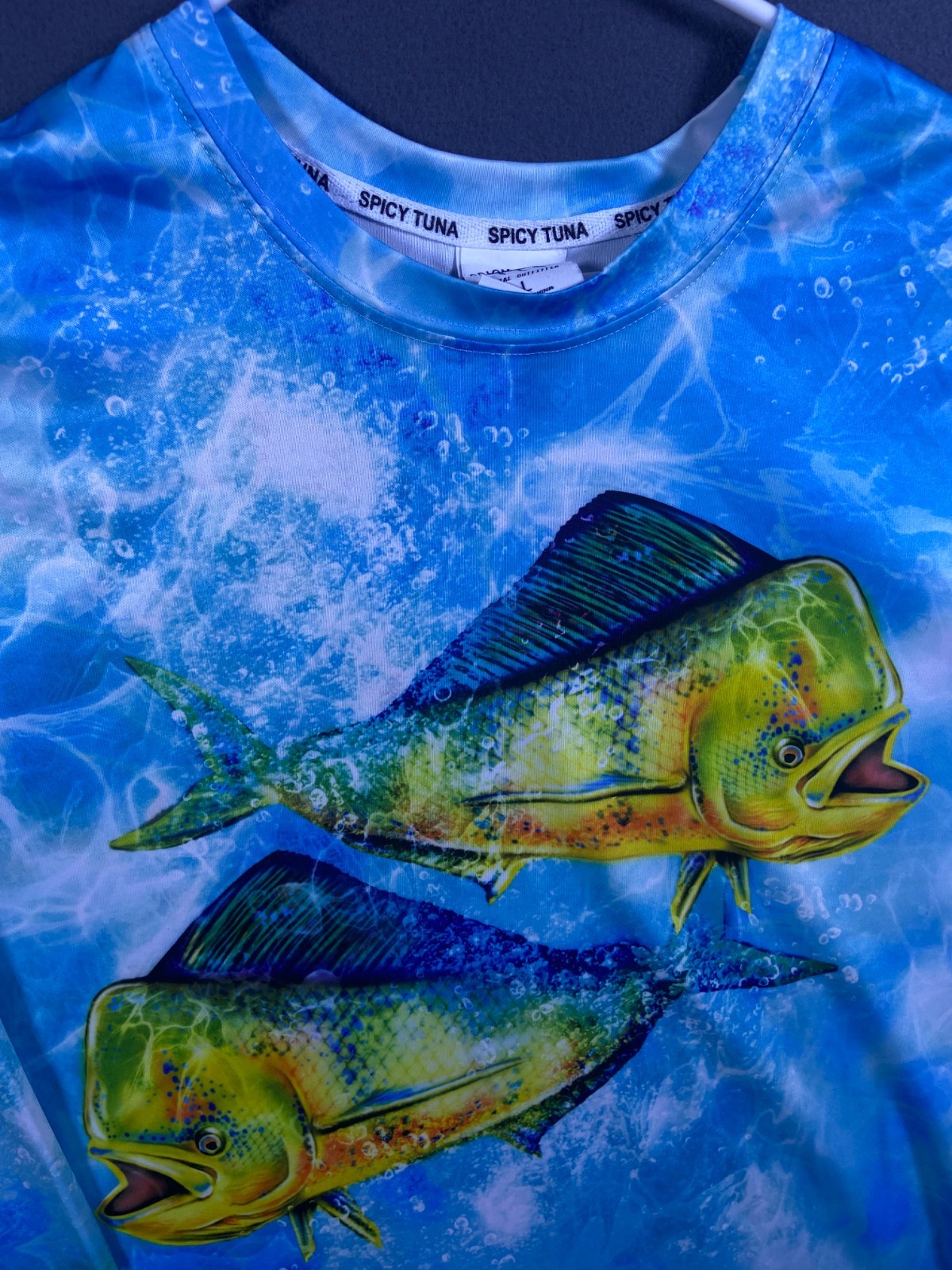 Spicy Tuna Men’s Tee Shirt Large Fish Graphic L/S Style Beach Ocean Fishing EUC!