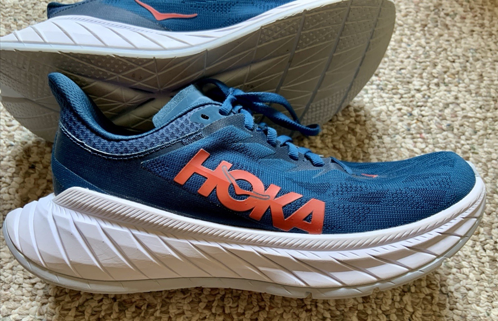 HOKA One One Carbon X 2 Running Shoes Sneakers Women’s size 8.5B blue white