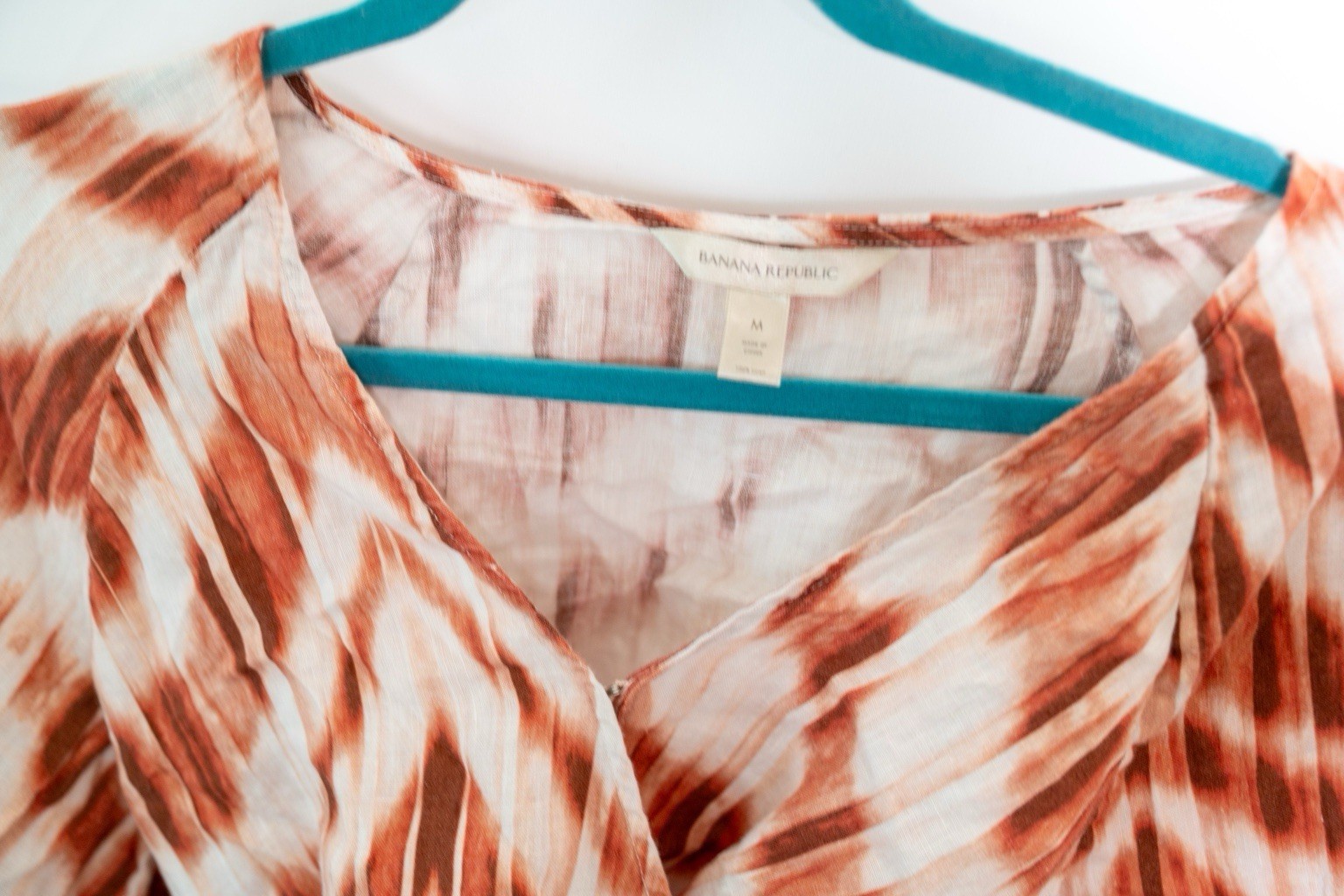 Banana Republic Women’s M White Orange Abstract Wrap Tie V-Neck 3/4 Puff Blouse