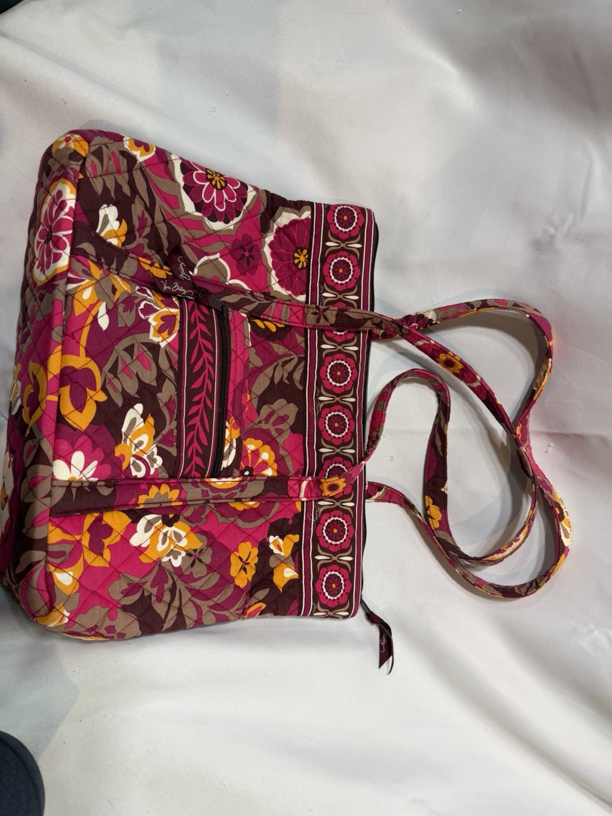 Vera Bradley Medium Shoulder Bag Zipped Compartment, Clean
