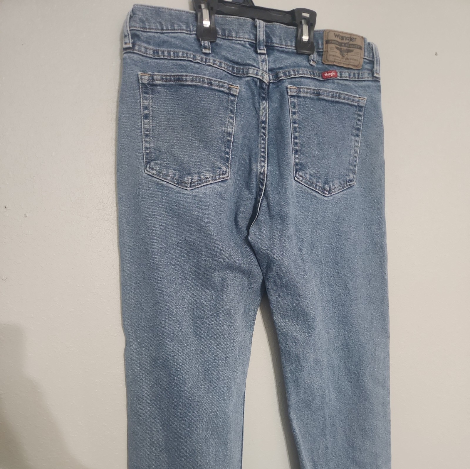 X3 PAIRS Wrangler Men’s Jeans 34×30 Relaxed Fit Blue Denim Straight Leg LOT OF 3