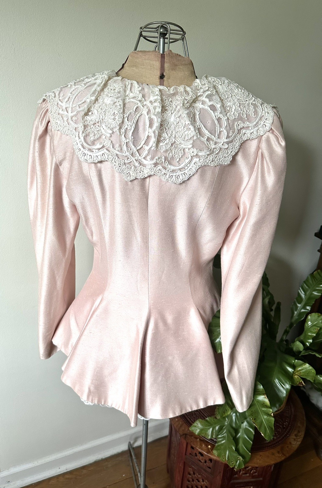 Vintage Victorian Revival Pink Jacket With Wide Lace Collar