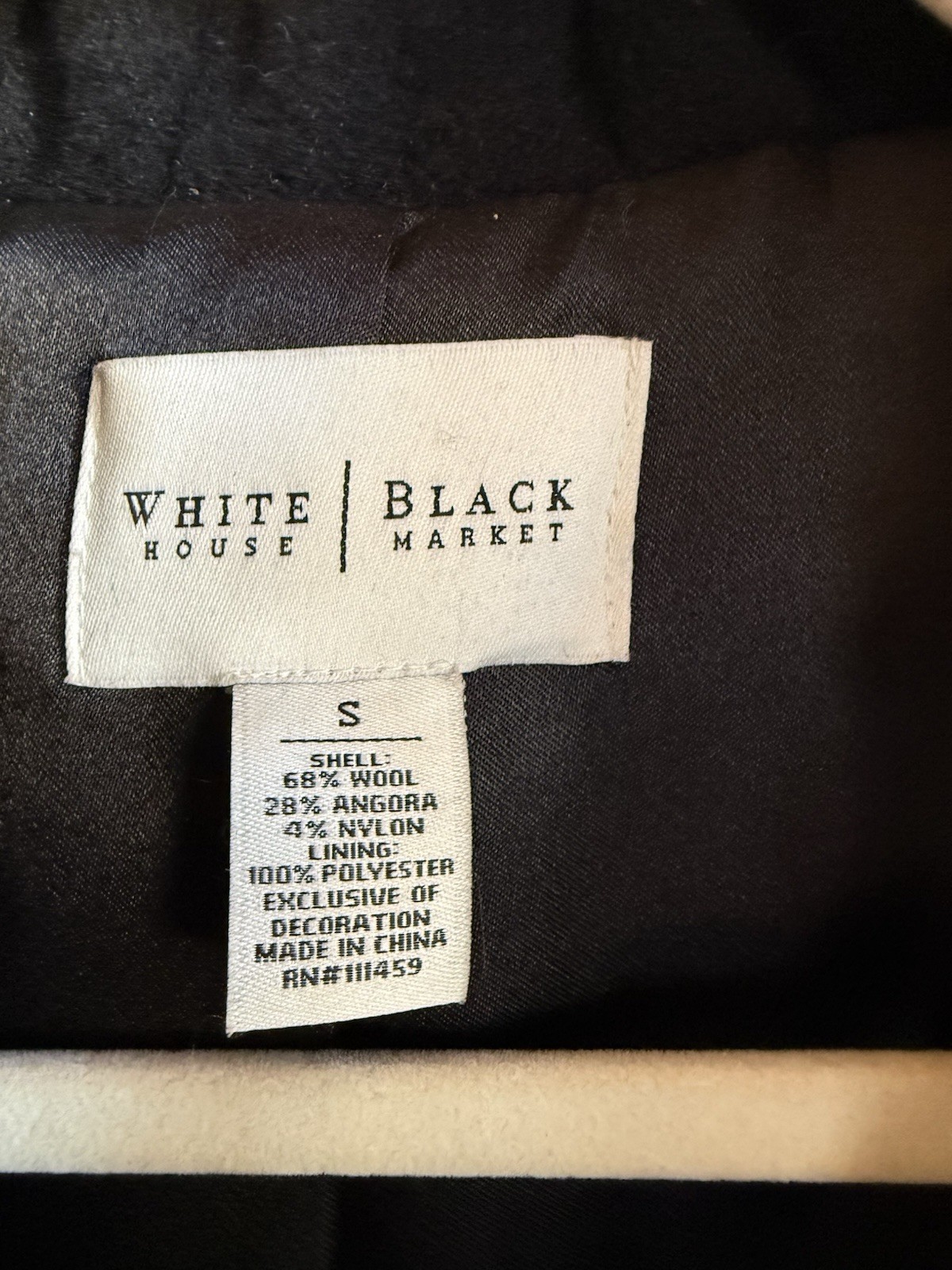 WHITE HOUSE BLACK MARKET ROSE BISQUE 48% Wool, 28% Angora Black Coat SZ S