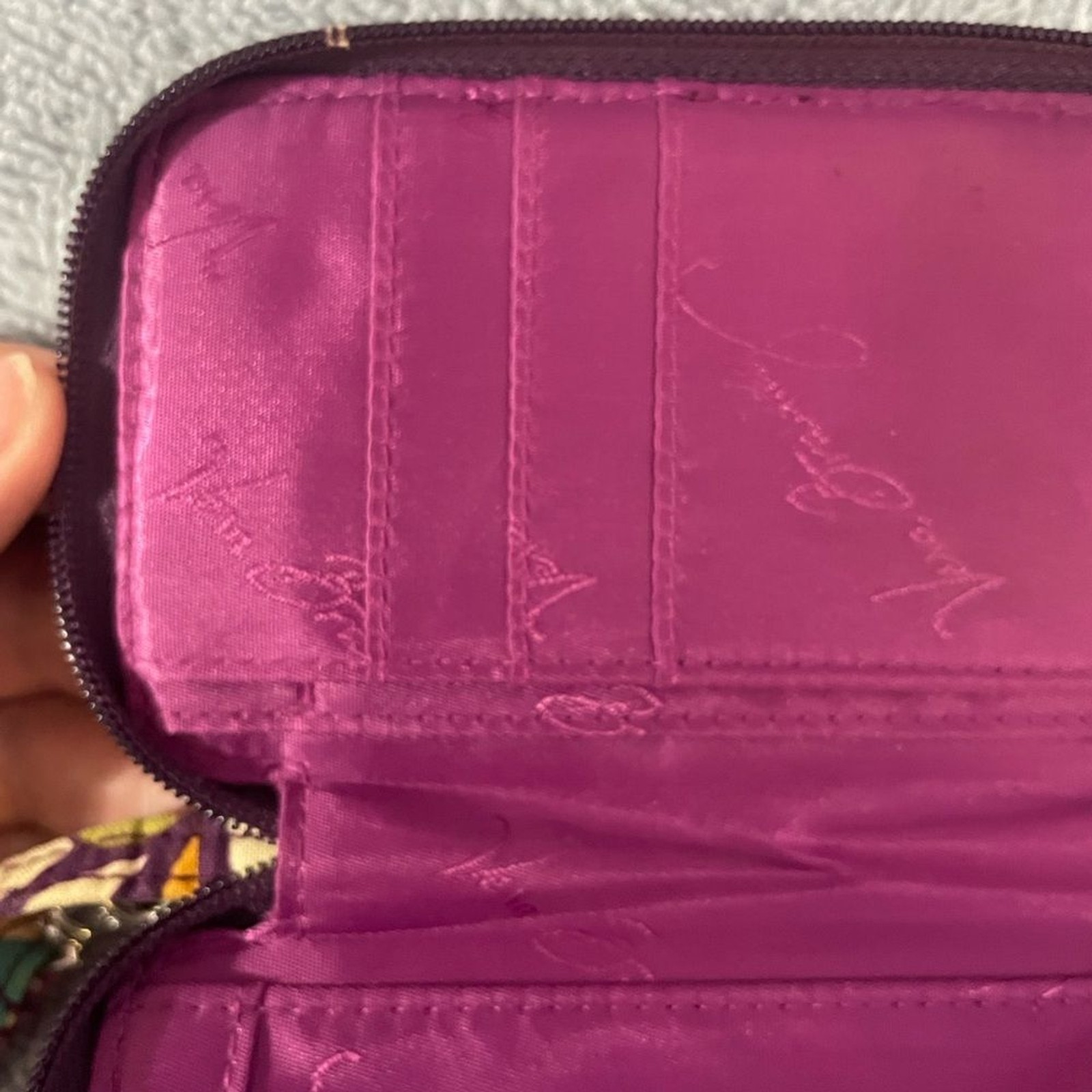 Vera Bradley Plum Crazy Smartphone Wristlet-Cotton Quilted-Retired