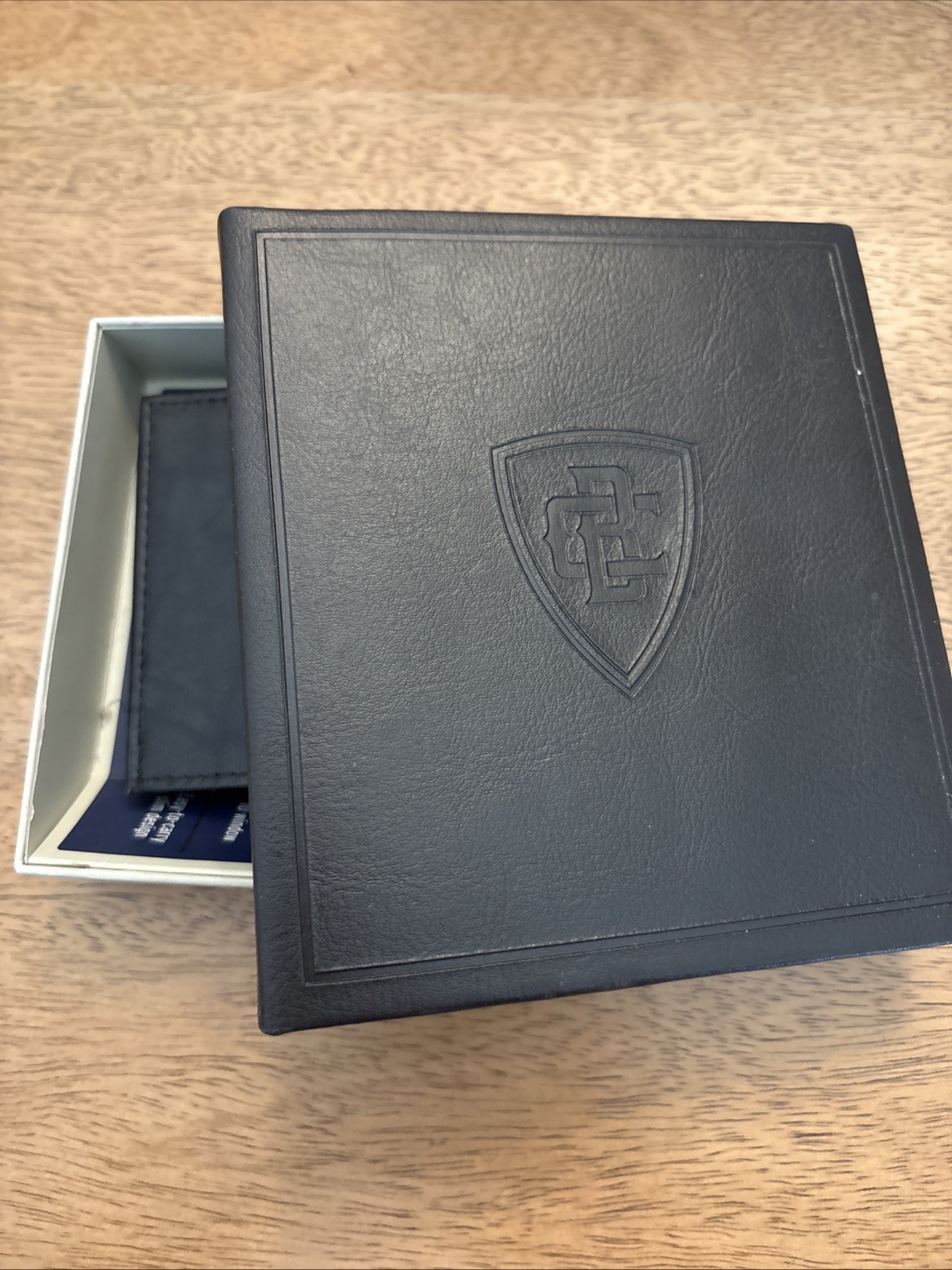 Croft And Barrow Men’s Slim Fold Wallet Black New Inbox Excellent Cond