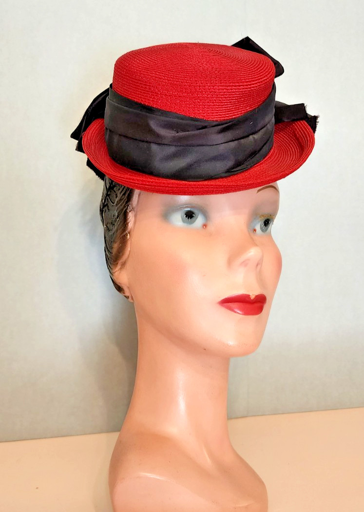 Vintage 1940s Red Toy Tilt Hat Topper Straw Black Bow Satin