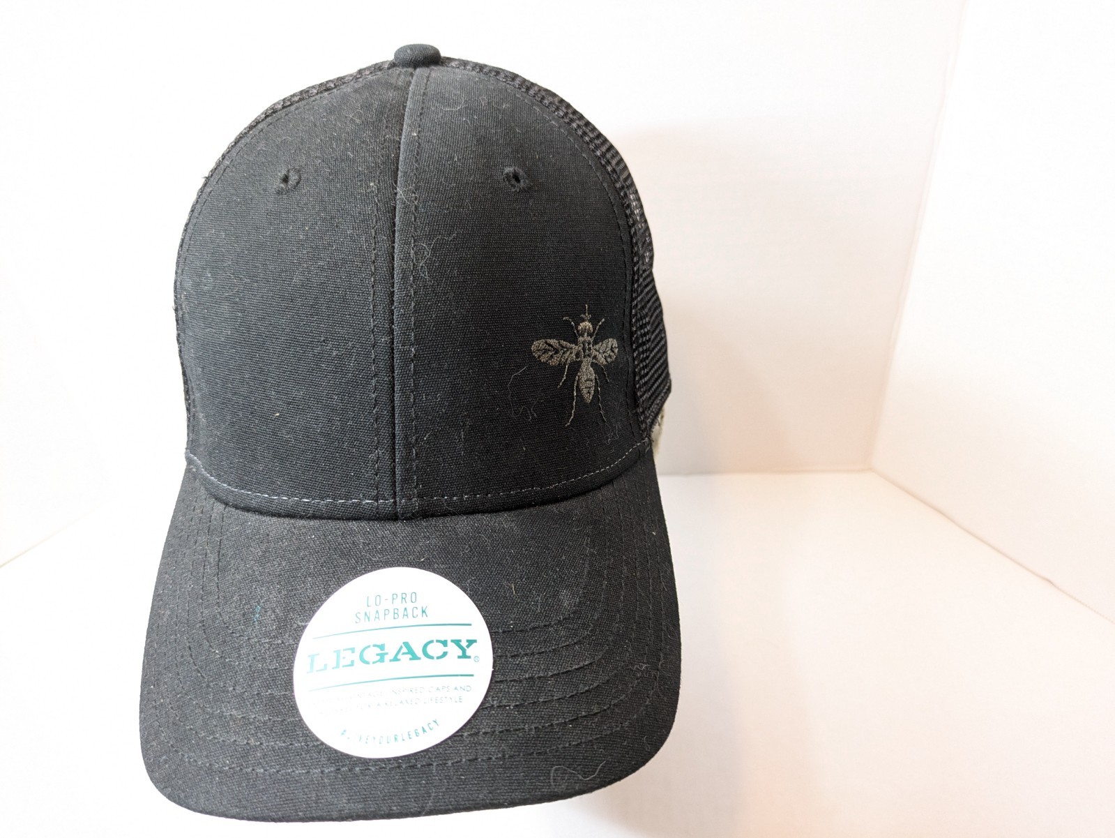 Legacy Lo Pro Snapback Live your Hat Mens One Size Bee Logo Trucker