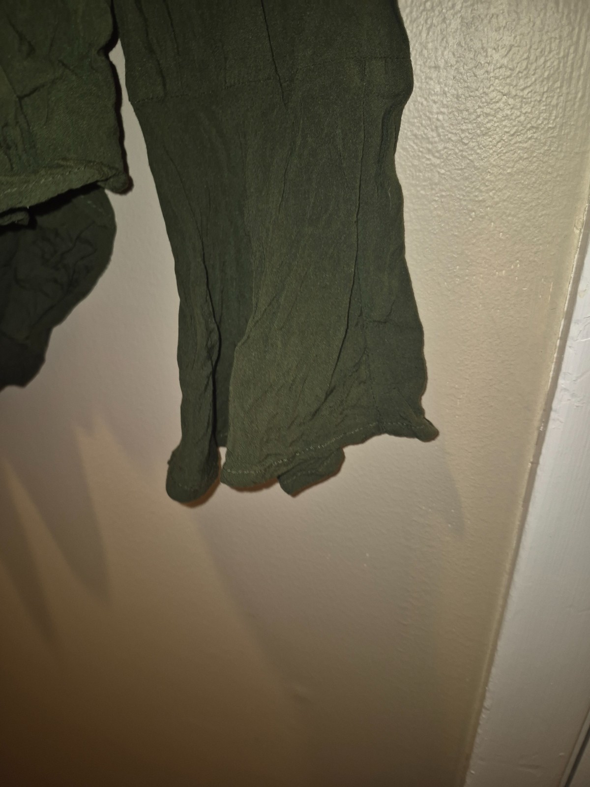 No Boundaries Dark Olive Green Boho Y2K Renaissance Peasant Top Size Large