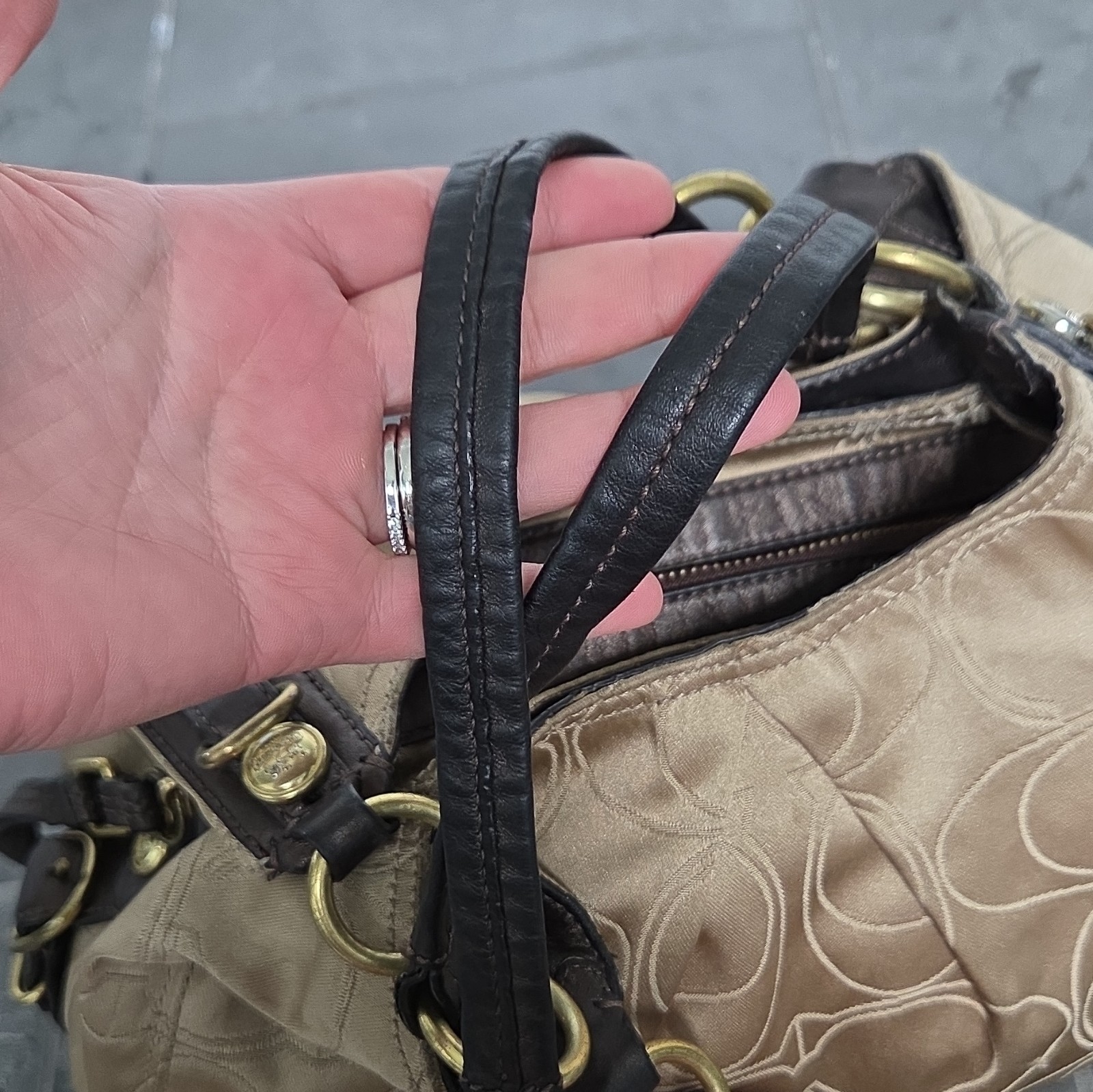 Vintage Coach Maggie Singature Hobo Shoulder Bag