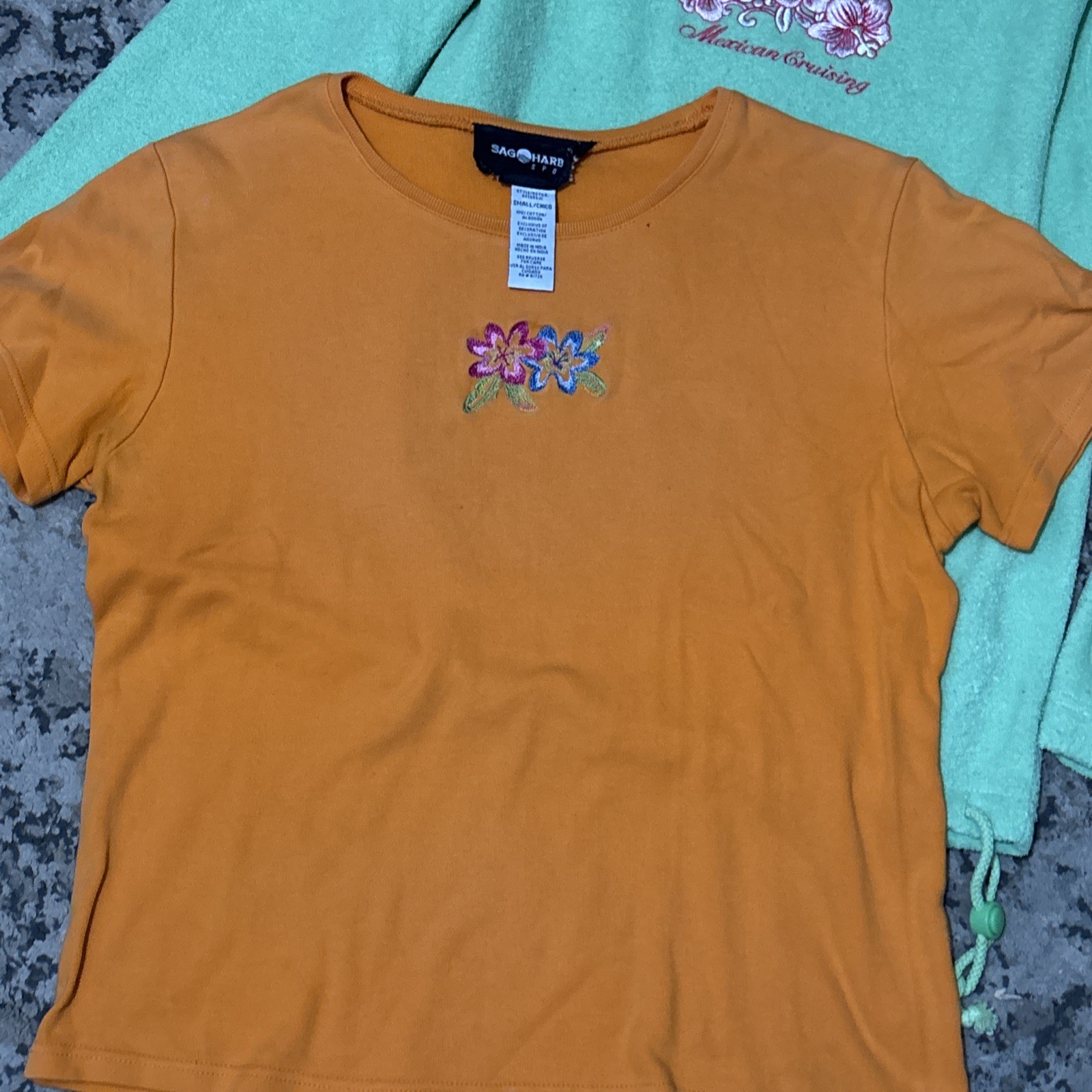 Women’s 4piece Lot Of Tops Size Small Multiple Manufacturers