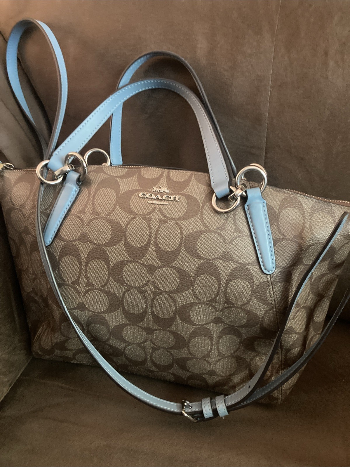 Coach Vintage Crossbody in Light Brown with Powder Blue Handles & Strap 13x9x3