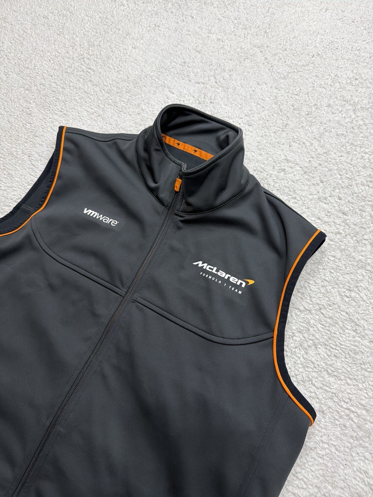 McLaren Mens Formula One Racing Vest Large(US) Dark Gray Full Zip VMware