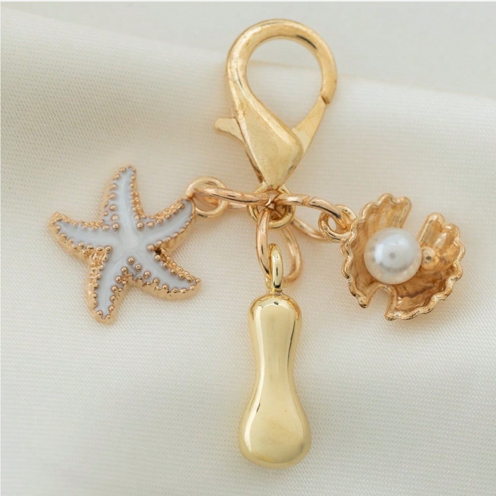 1PCS Gold A-Z Bubble Alphabet Keychain Starfish Shell Bag Charm Gift for Women