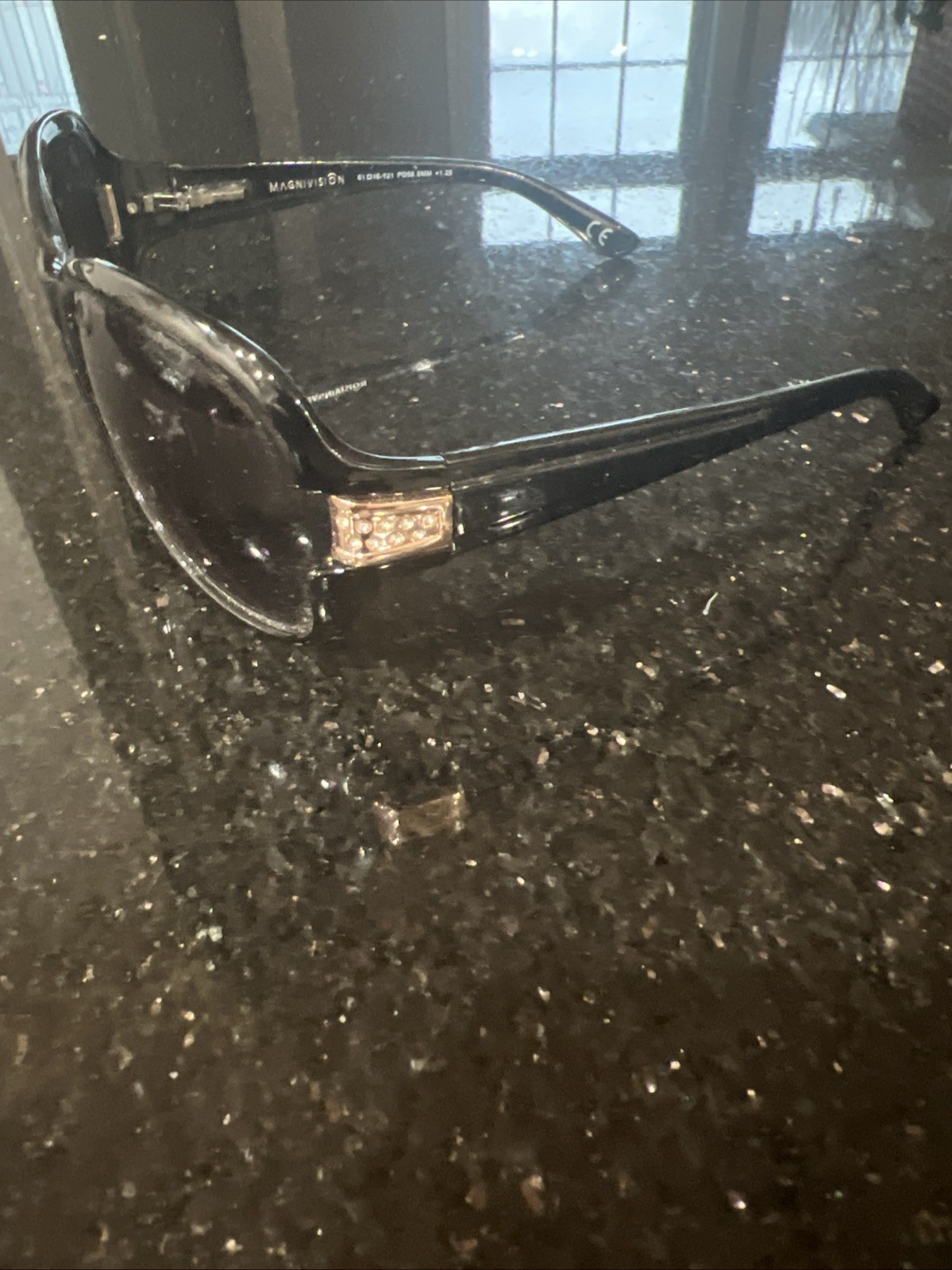 Magician OP1218 Appealing Black 61-16-121 PD58.5MM. 1.25 Sunglasses #25