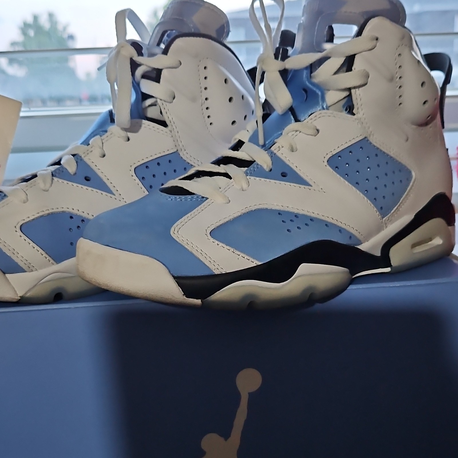 Jordan Air Jordan 6 Retro UNC Home High Top Lace Up Sneakers CT8529-410